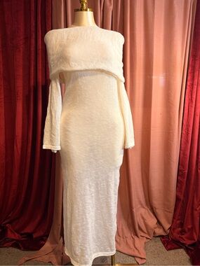 Source Unknown Cream Off-Shoulder Long Sleeve Maxi Dress